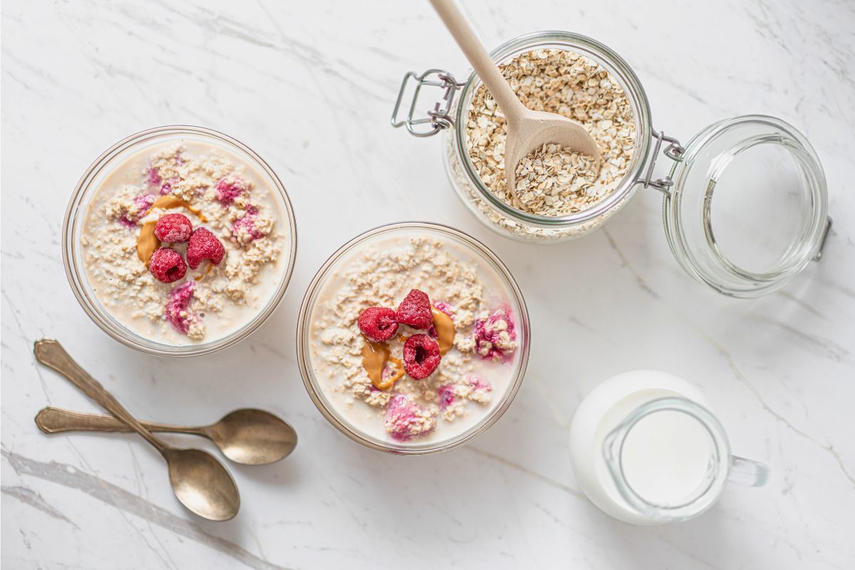 Two bowls of no-bake cinnamon roll overnight oats - a healthy and easy recipe with no baking required.